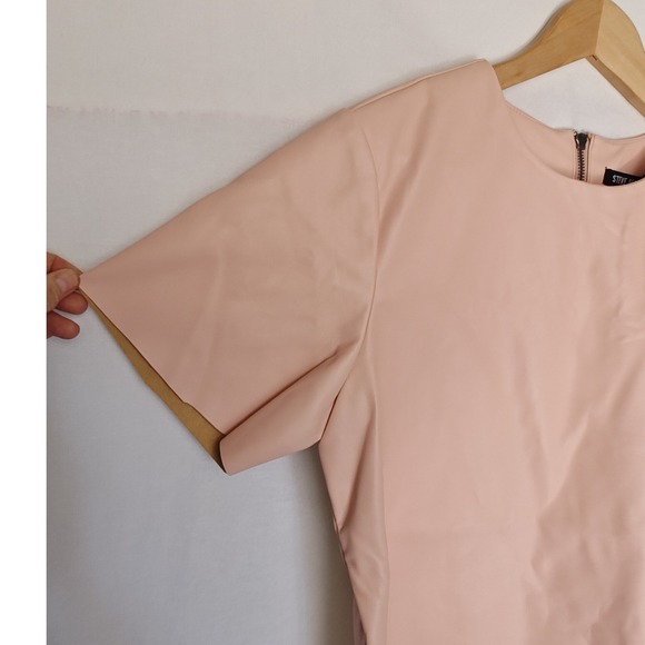 Steve Madden Ezra Top Ash Rose Pink Faux Leather Short Sleeve BO304325 Small New - Picture 3 of 8